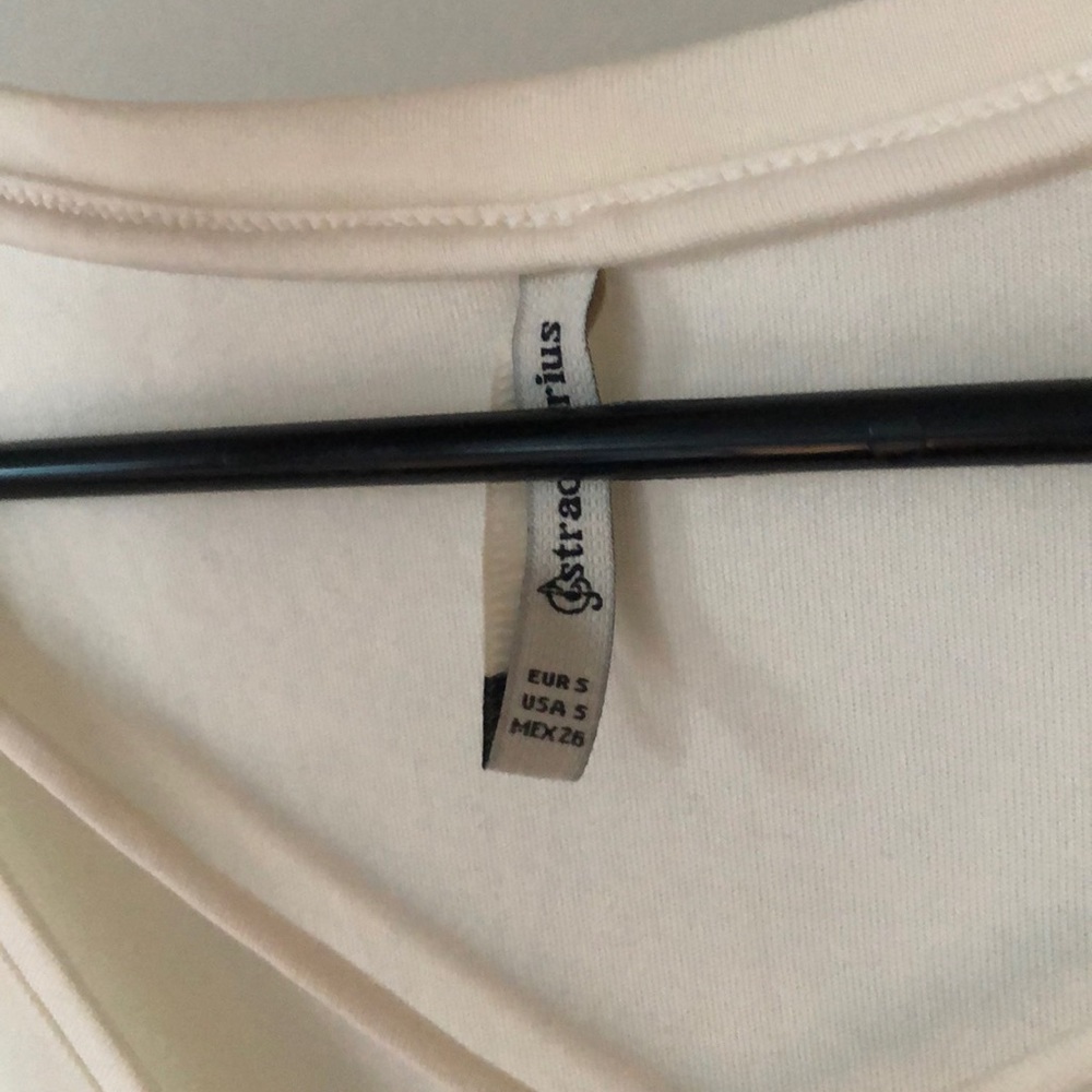 NWOT Stradivarius Cute Top - Picture 5 of 5